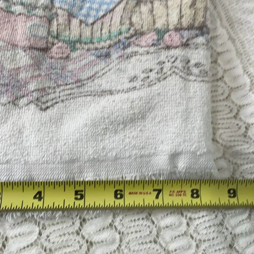 Vintage Tea Towel Crocheted Hanger Button Strawberry Basket White